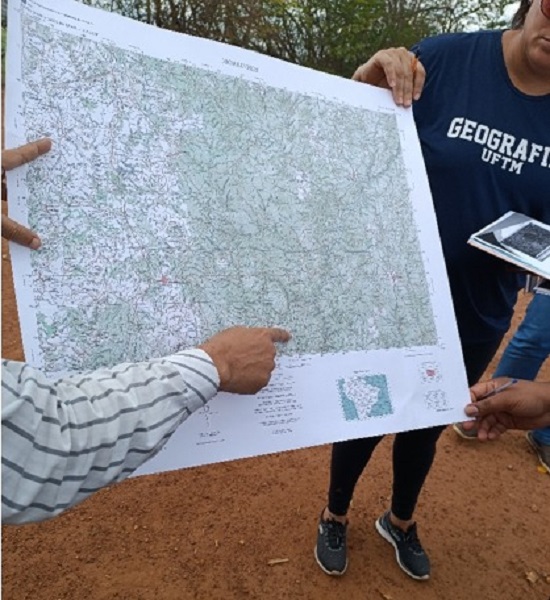 1ª parada no município de Caldas Novas- Ao lado da Serra de Caldas Novas