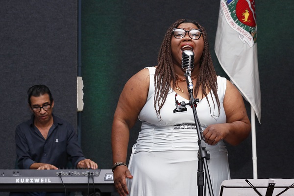 Cantora Glau Mineira, Maestro Samuel Jabez